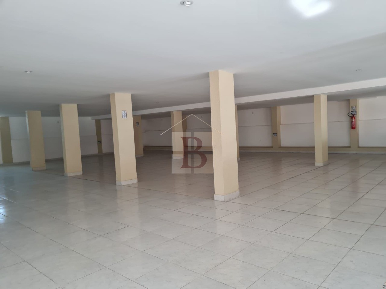 Apartamento à venda com 2 quartos, 75m² - Foto 17