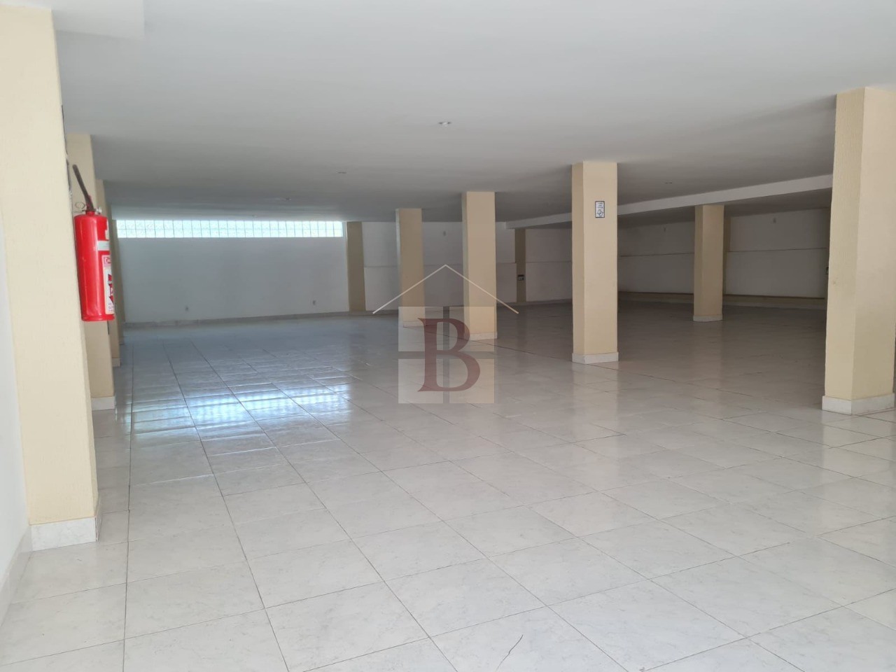 Apartamento à venda com 2 quartos, 75m² - Foto 19