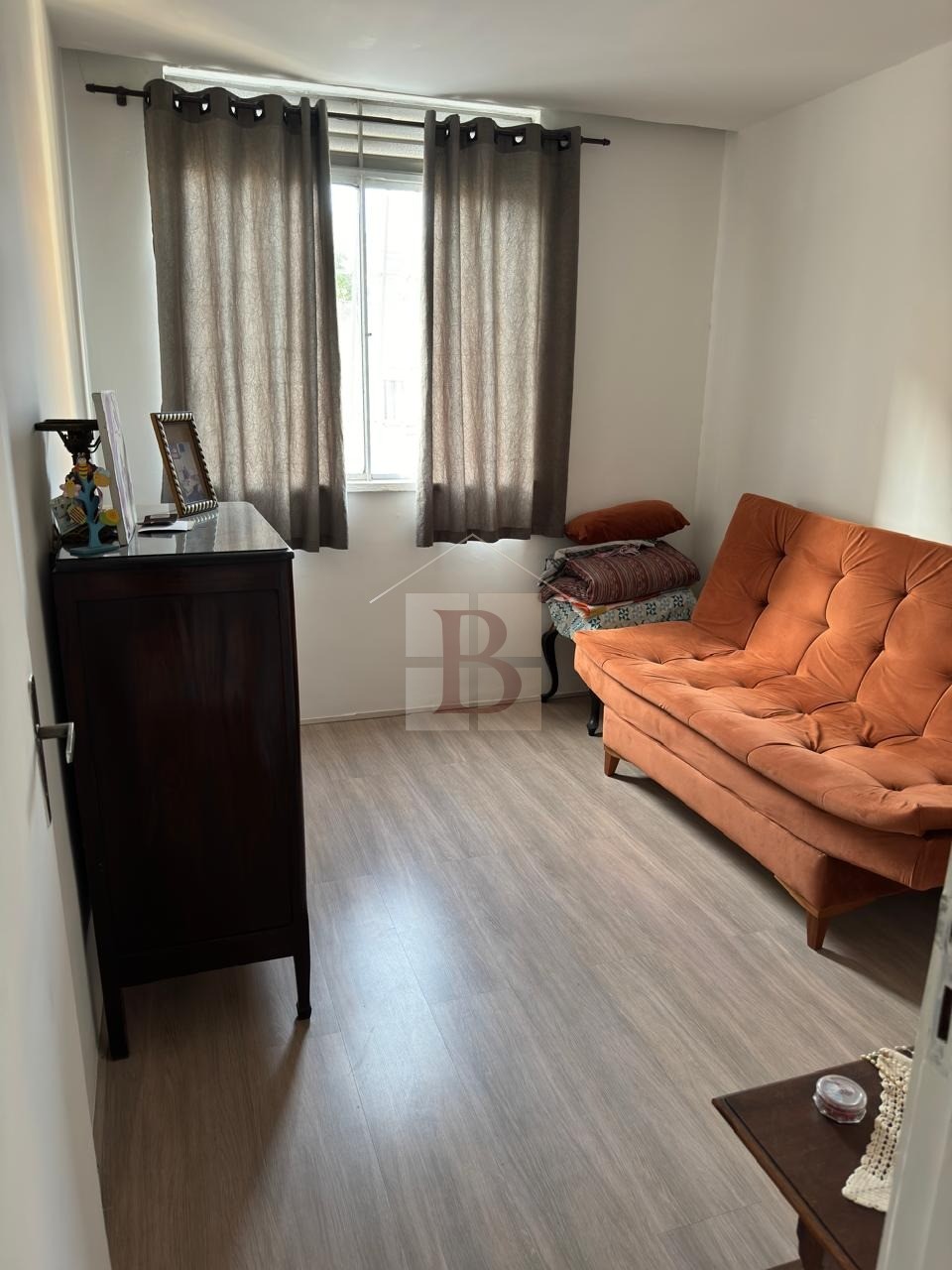 Apartamento à venda com 2 quartos, 70m² - Foto 2