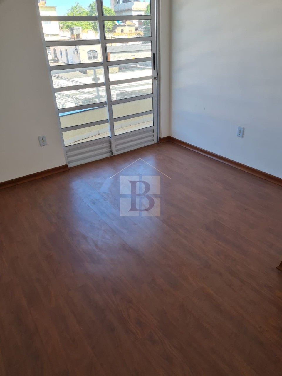 Apartamento à venda com 2 quartos, 75m² - Foto 5