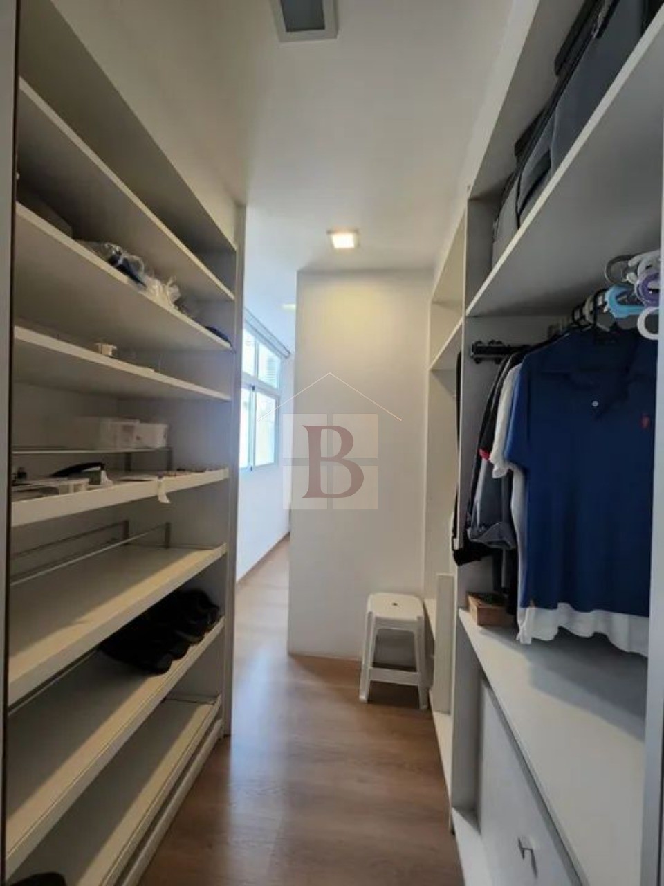 Apartamento à venda com 3 quartos, 130m² - Foto 9