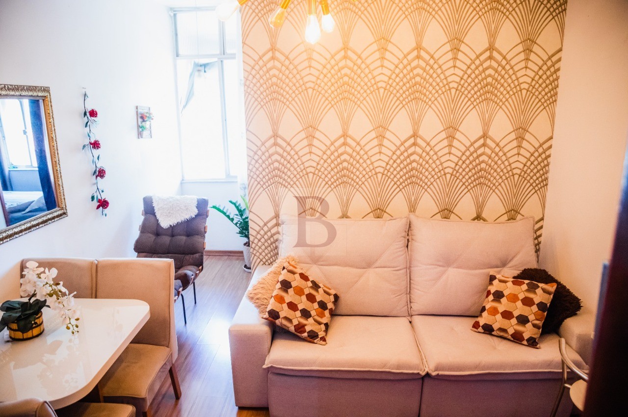 Apartamento à venda com 2 quartos, 50m² - Foto 2