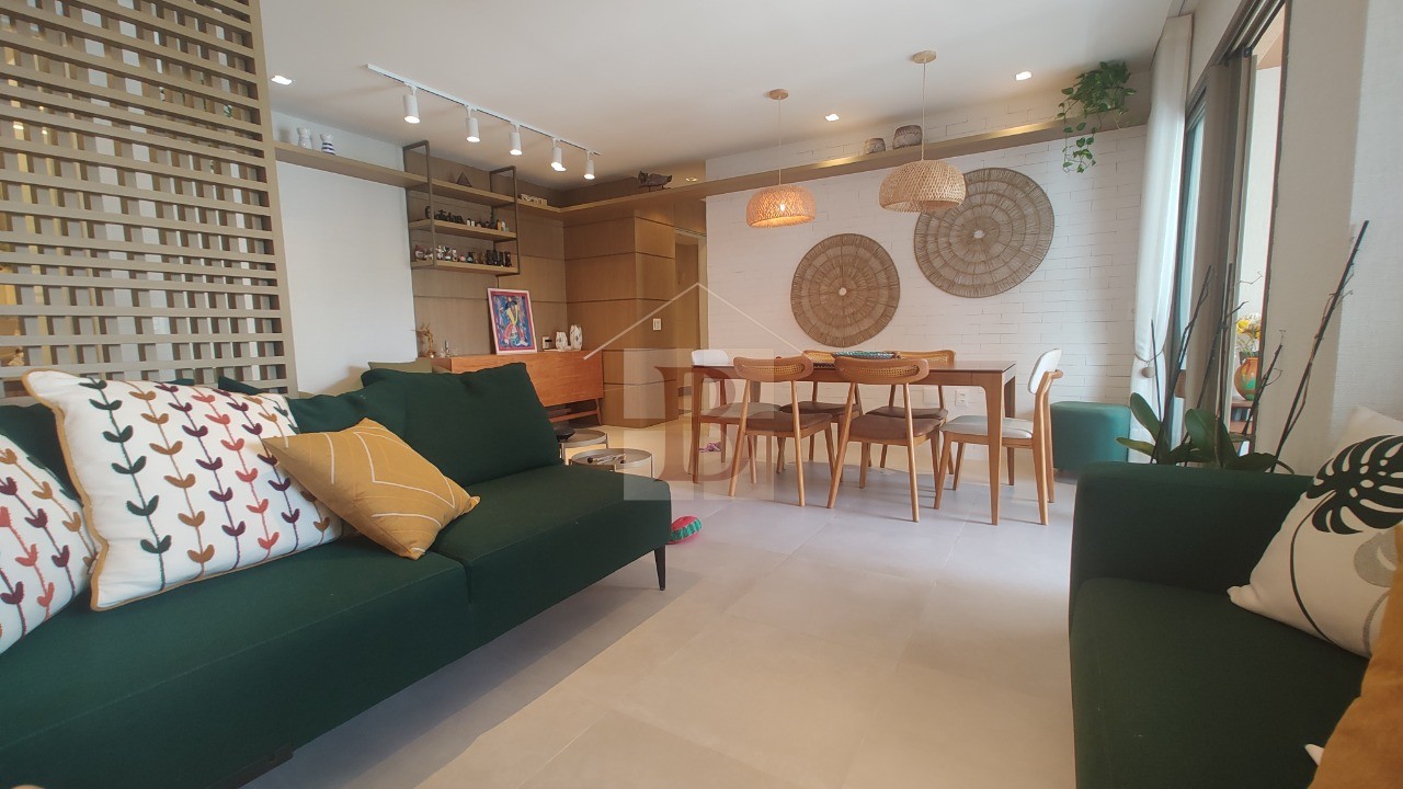 Imóvel de luxo à venda em Icaraí, Niterói-RJ: 3 quartos, 1 suíte, 1 sala, 3 banheiros, 1 vaga de garagem, 94m².