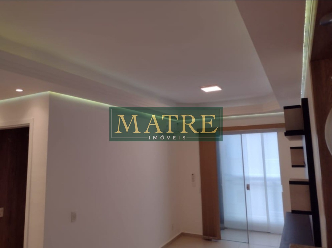 Apartamento à venda com 2 quartos, 68m² - Foto 1