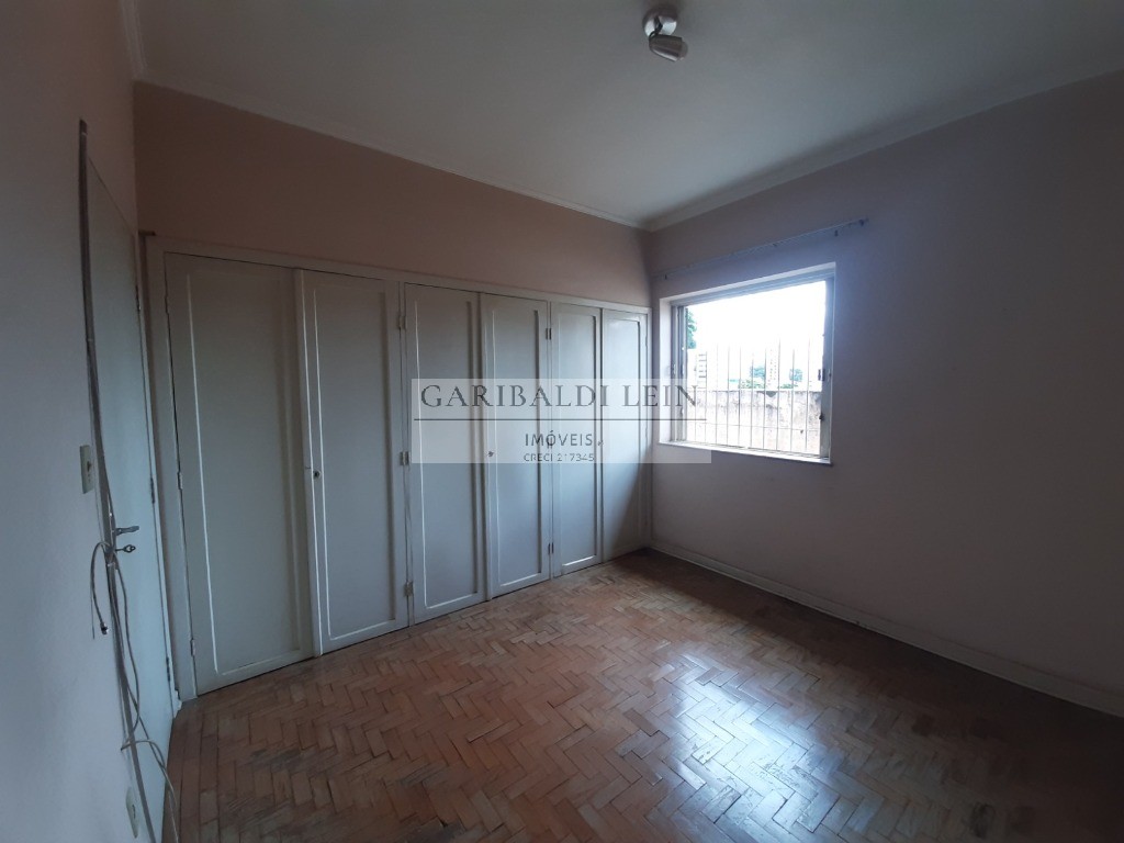 Prédio Inteiro para alugar com 4 quartos, 235m² - Foto 3