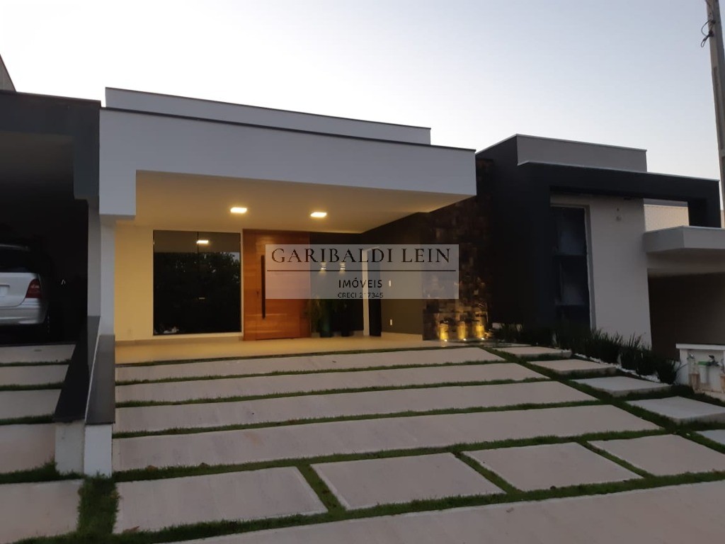 Casa à venda com 3 quartos, 153m² - Foto 2