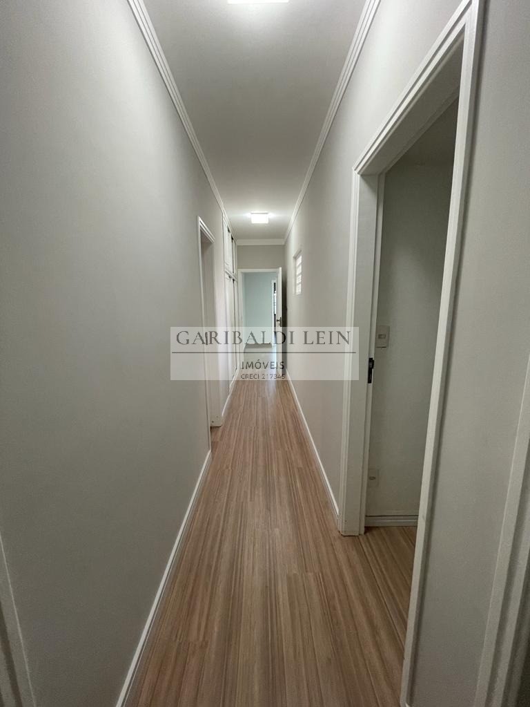 Casa à venda com 3 quartos, 166m² - Foto 8