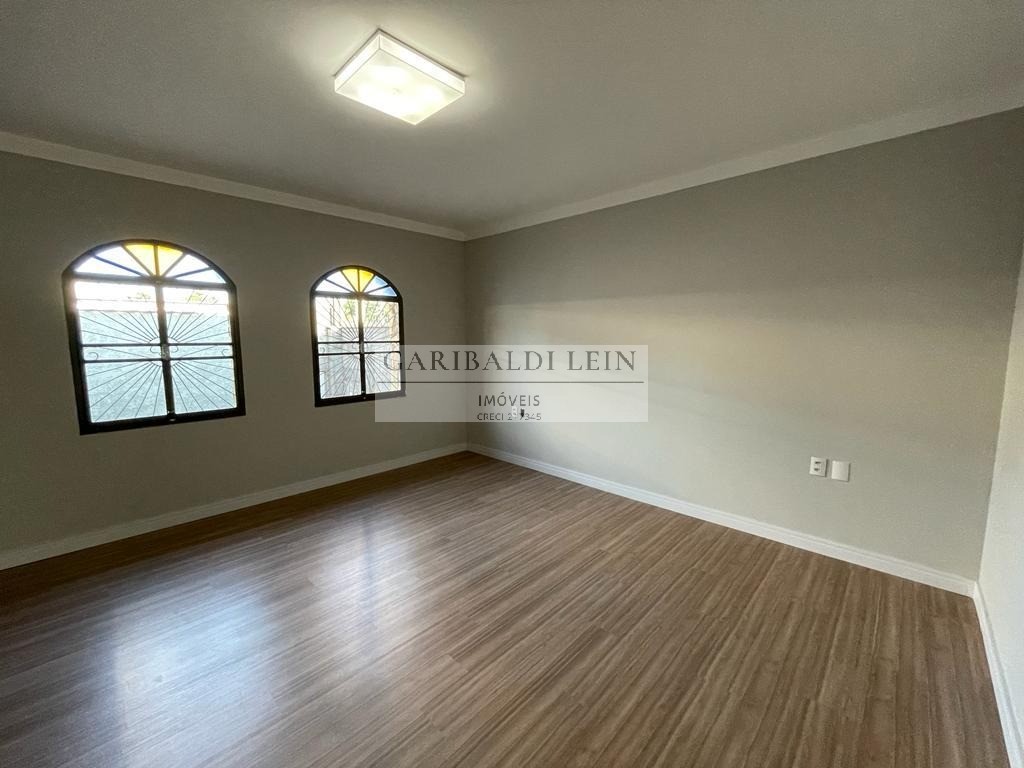 Casa à venda com 3 quartos, 166m² - Foto 3