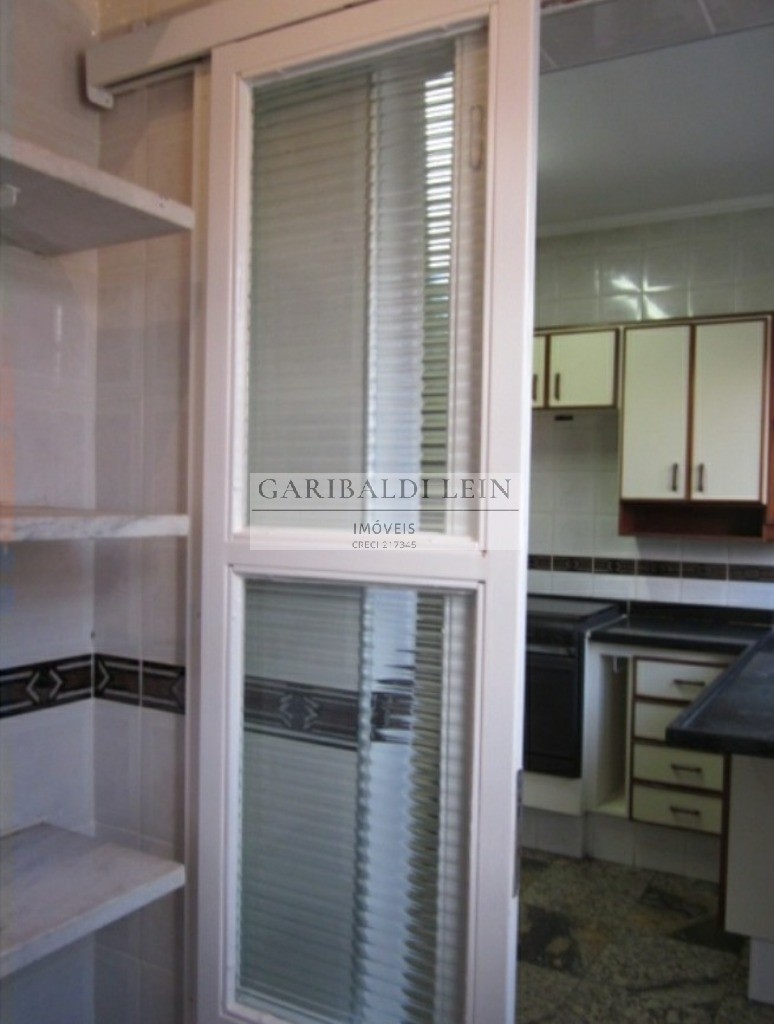 Casa à venda com 3 quartos, 300m² - Foto 12