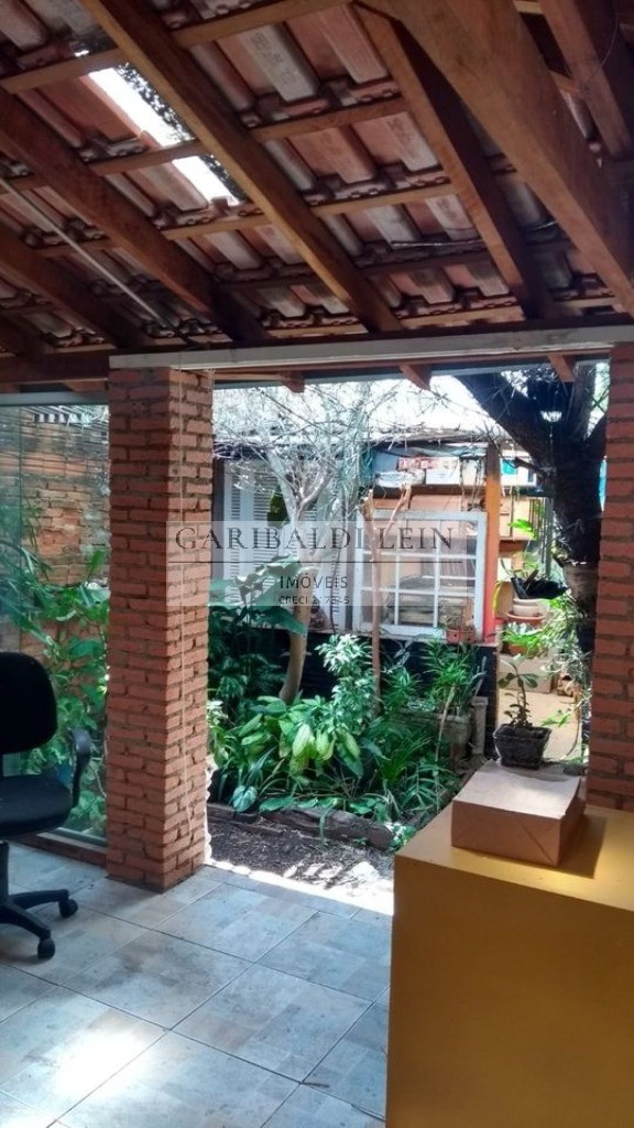 Casa à venda com 2 quartos, 80m² - Foto 9