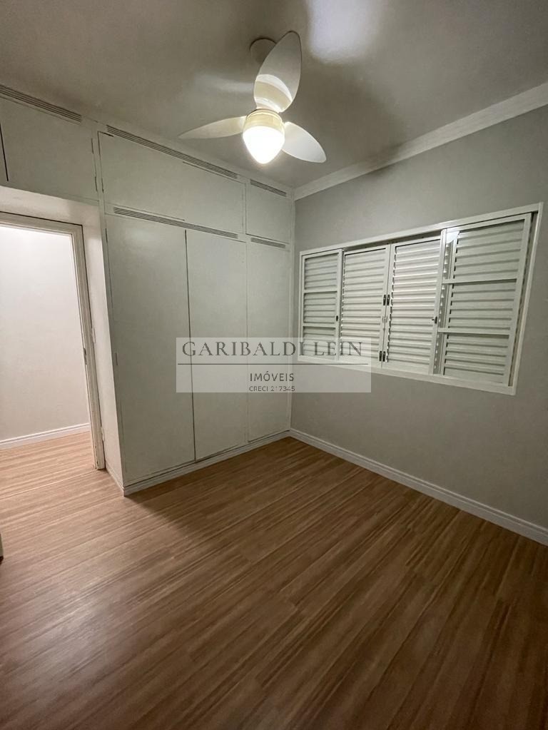 Casa à venda com 3 quartos, 166m² - Foto 11