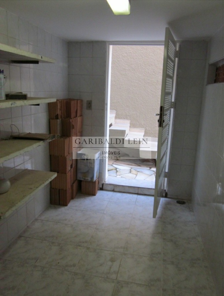 Casa à venda com 3 quartos, 300m² - Foto 47