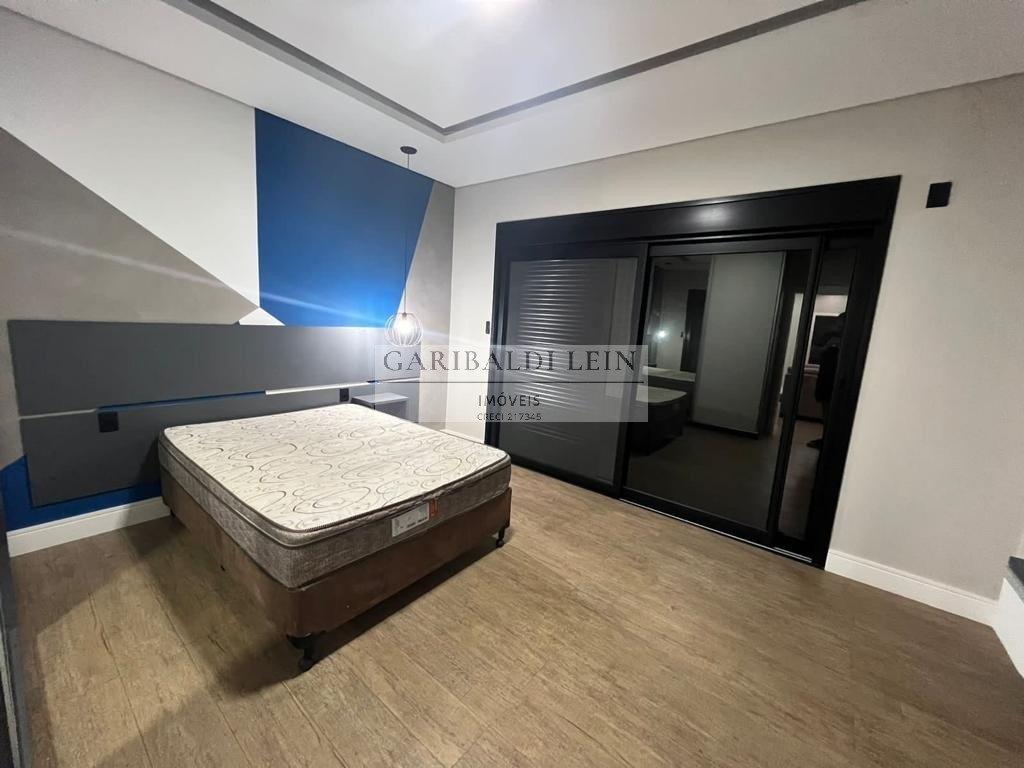 Casa para alugar com 5 quartos, 310m² - Foto 15