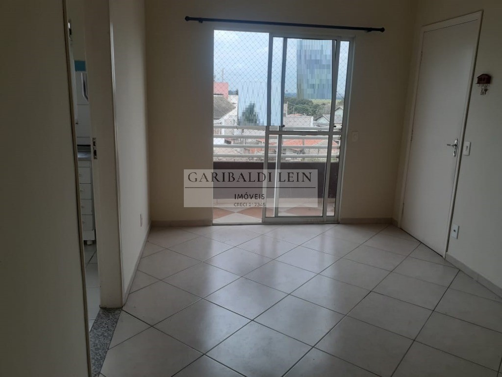 Apartamento à venda com 3 quartos, 80m² - Foto 1