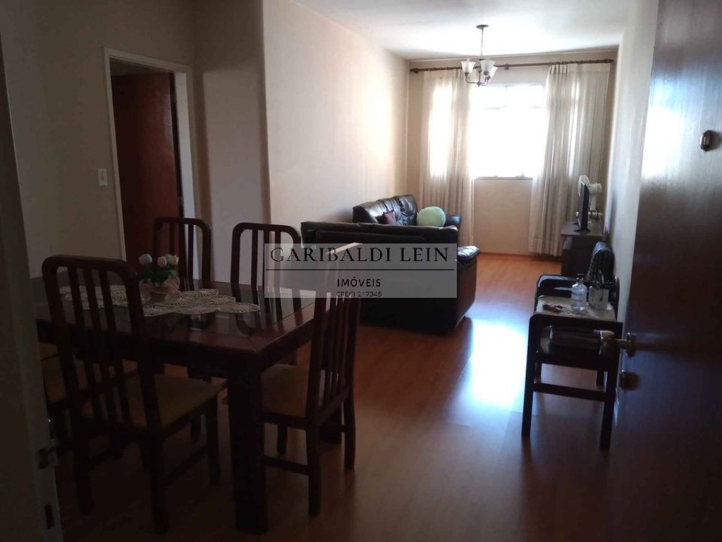 Apartamento à venda com 2 quartos, 72m² - Foto 1