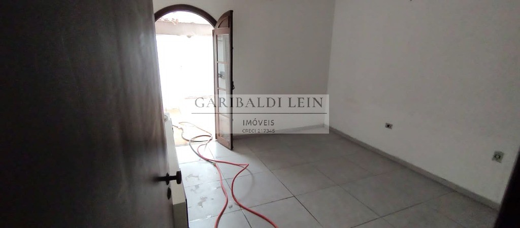 Casa à venda com 3 quartos, 196m² - Foto 13