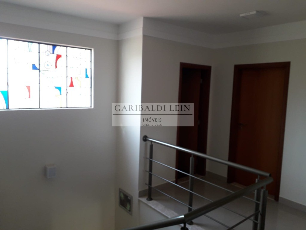 Casa à venda com 3 quartos, 353m² - Foto 25