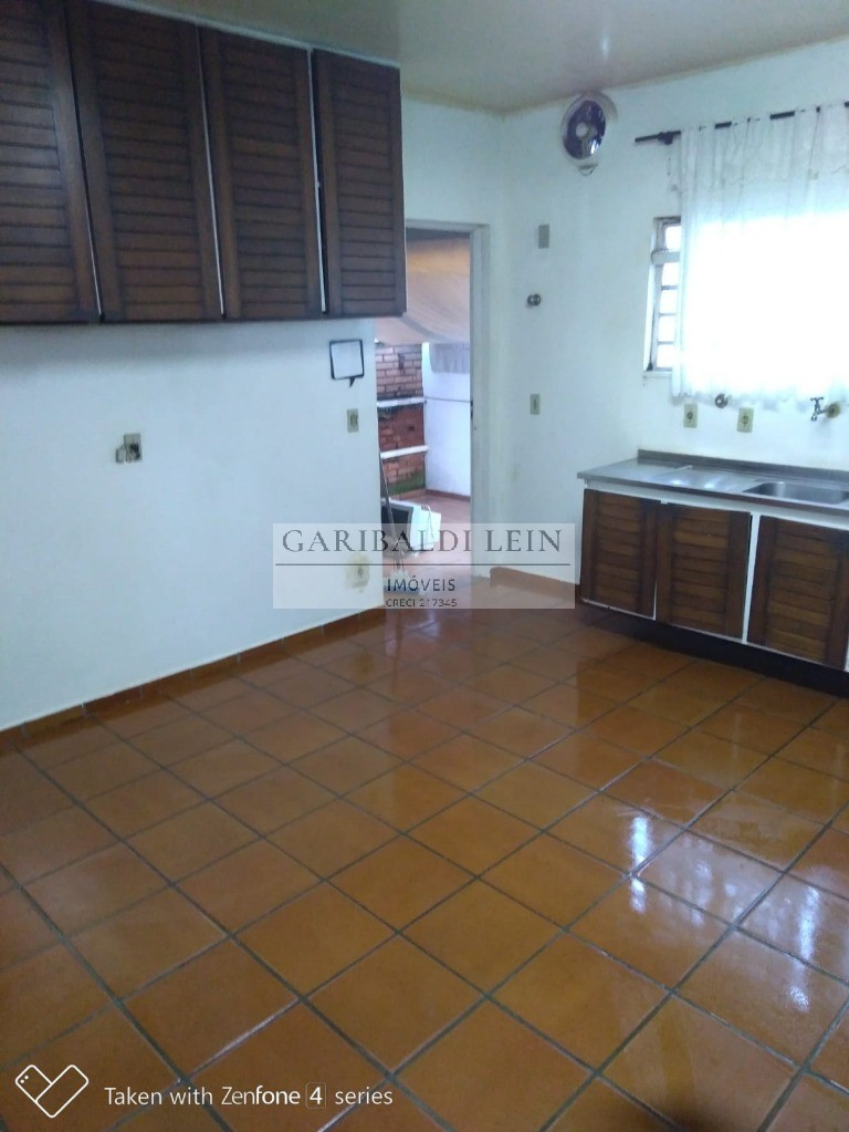 Casa à venda com 3 quartos, 196m² - Foto 10