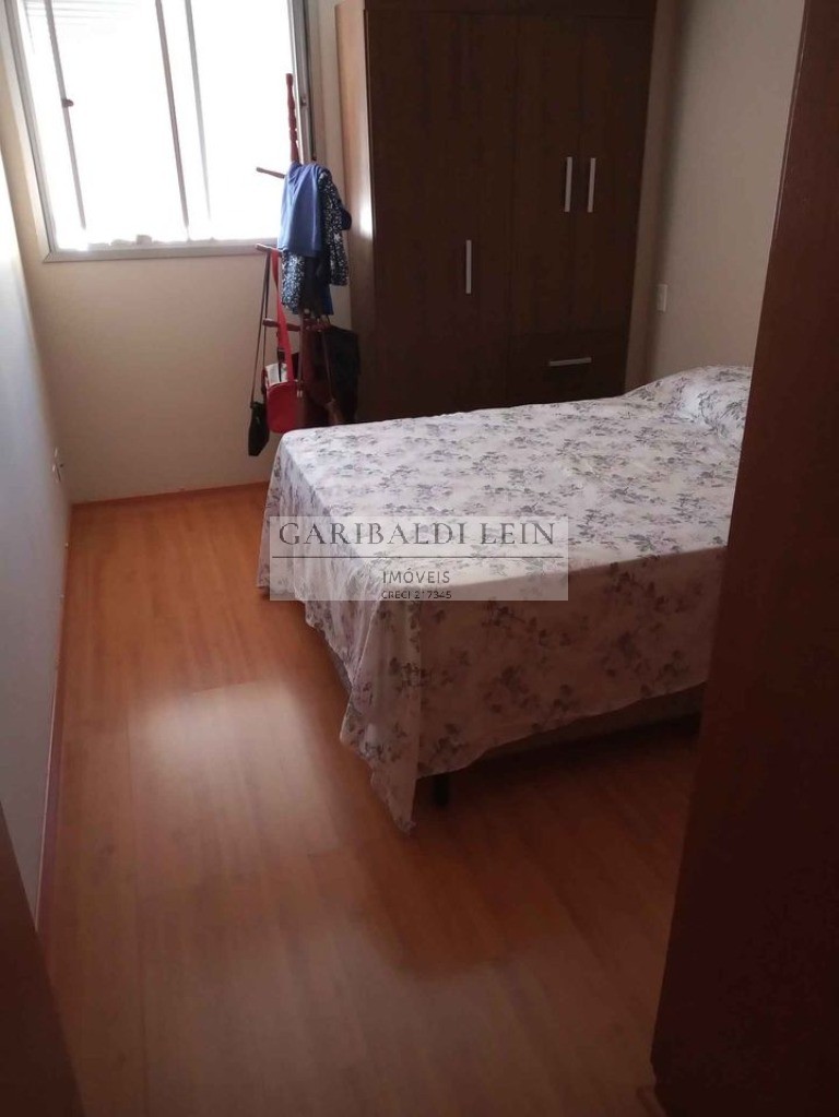 Apartamento à venda com 2 quartos, 72m² - Foto 3