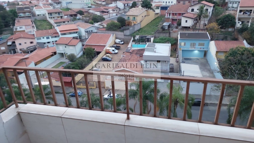 Apartamento à venda com 3 quartos, 84m² - Foto 1