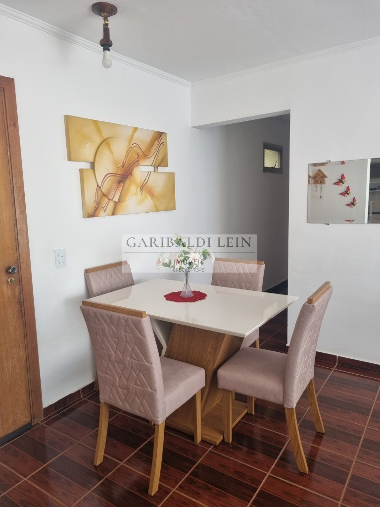 Apartamento à venda com 2 quartos, 70m² - Foto 5