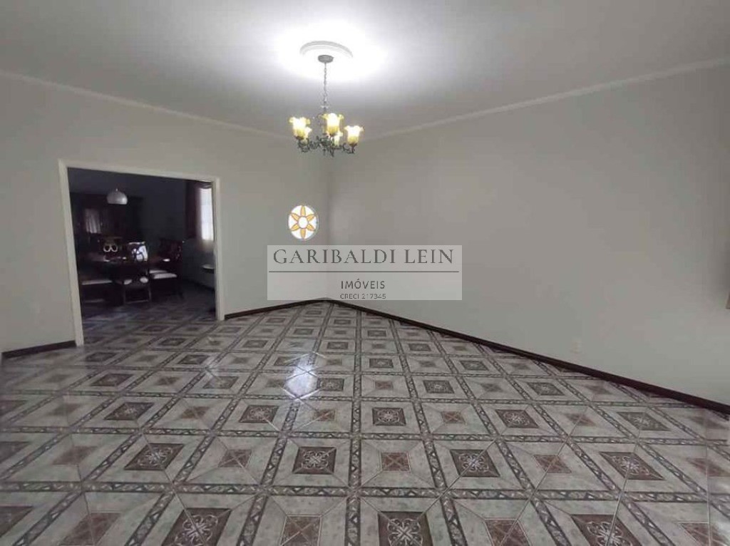 Casa à venda com 3 quartos, 331m² - Foto 10