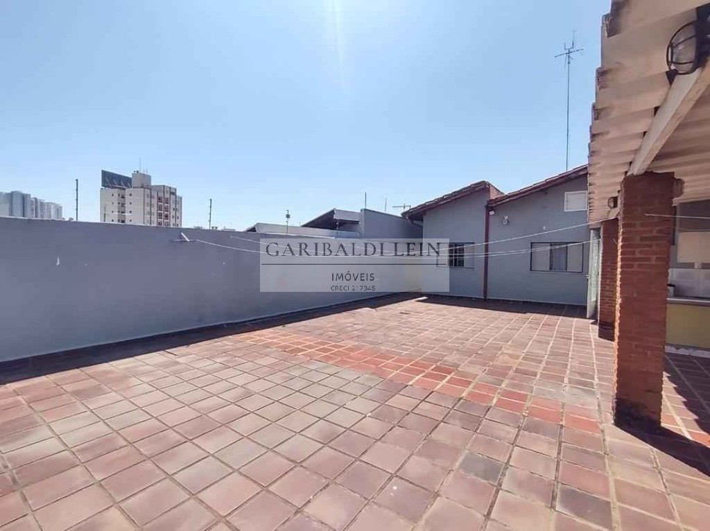 Casa à venda com 3 quartos, 331m² - Foto 5