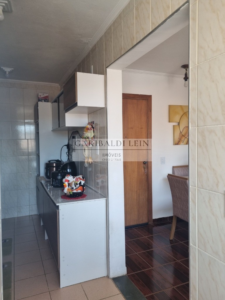 Apartamento à venda com 2 quartos, 70m² - Foto 17