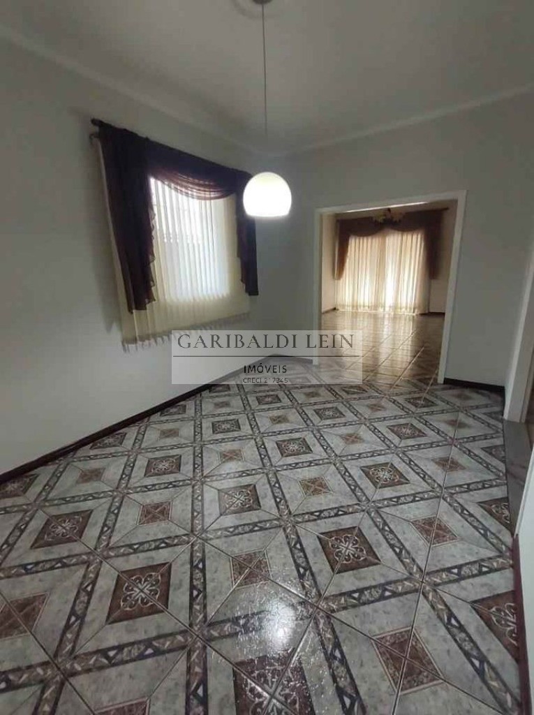 Casa à venda com 3 quartos, 331m² - Foto 13