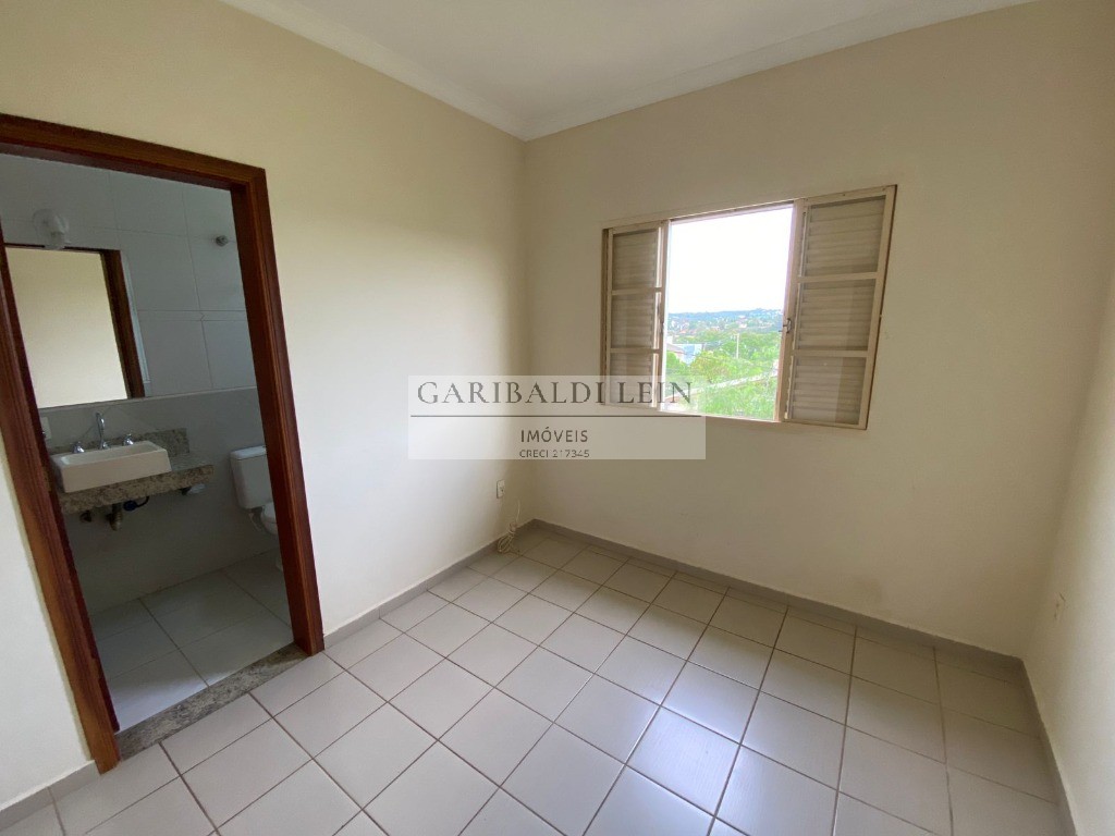 Casa à venda com 6 quartos, 290m² - Foto 20