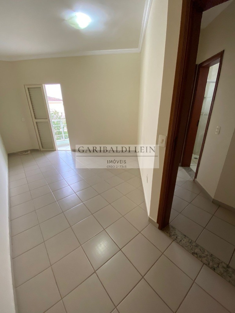 Casa à venda com 6 quartos, 290m² - Foto 12