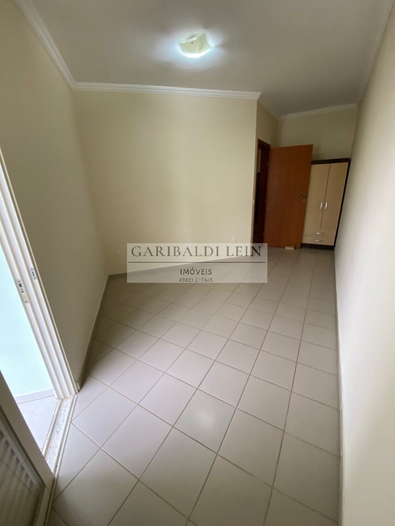 Casa à venda com 6 quartos, 290m² - Foto 22