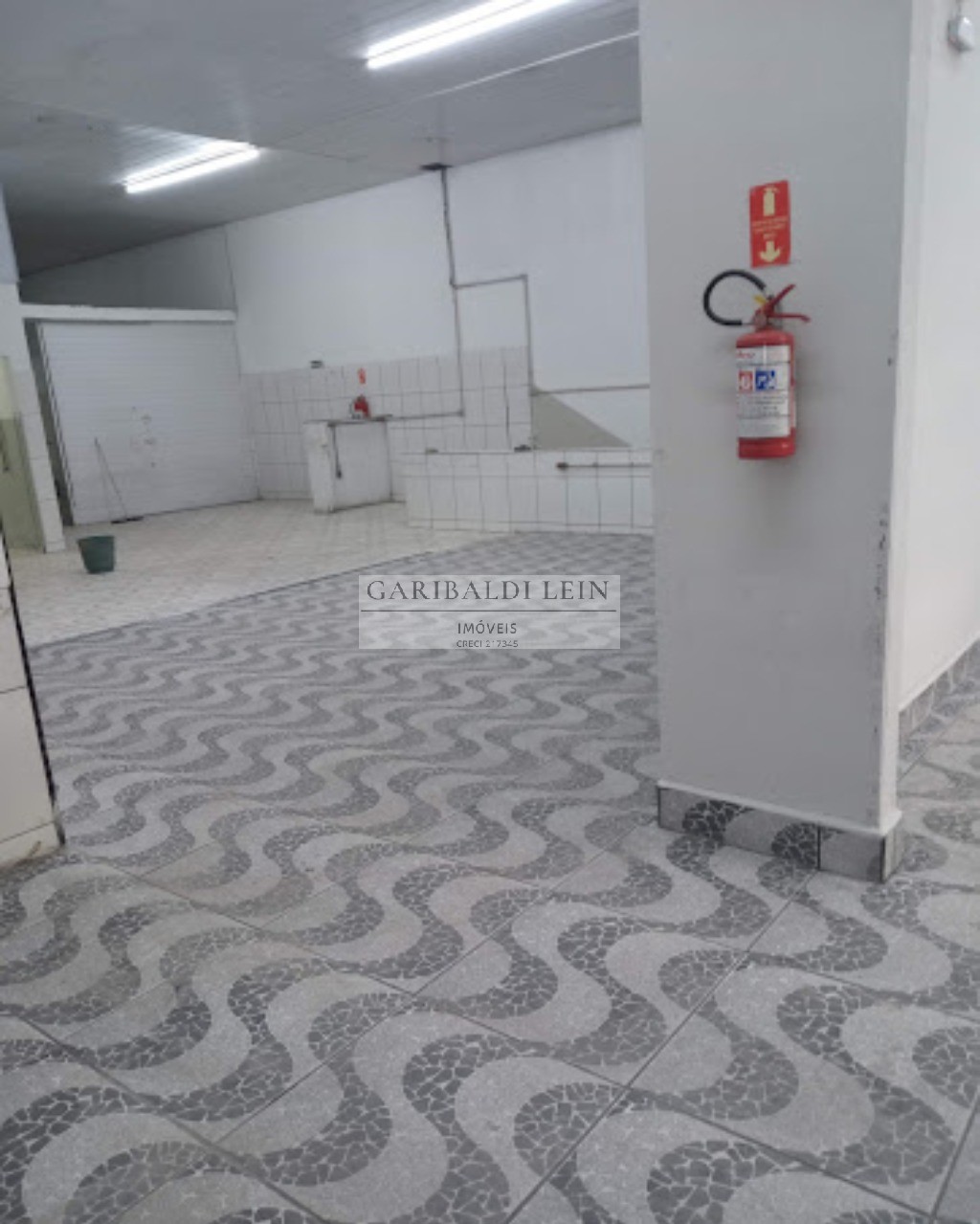 Depósito-Galpão-Armazém à venda e aluguel, 376m² - Foto 2