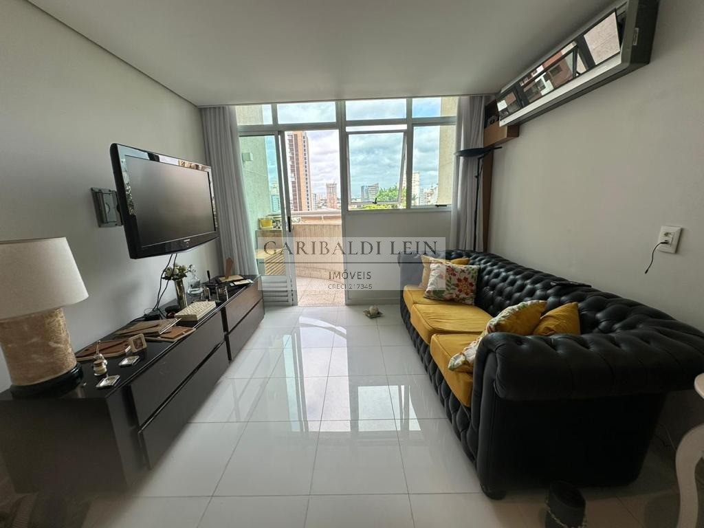 Apartamento à venda com 2 quartos, 76m² - Foto 2