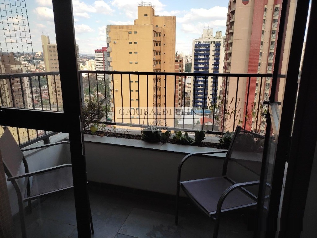 Apartamento à venda com 3 quartos, 127m² - Foto 1