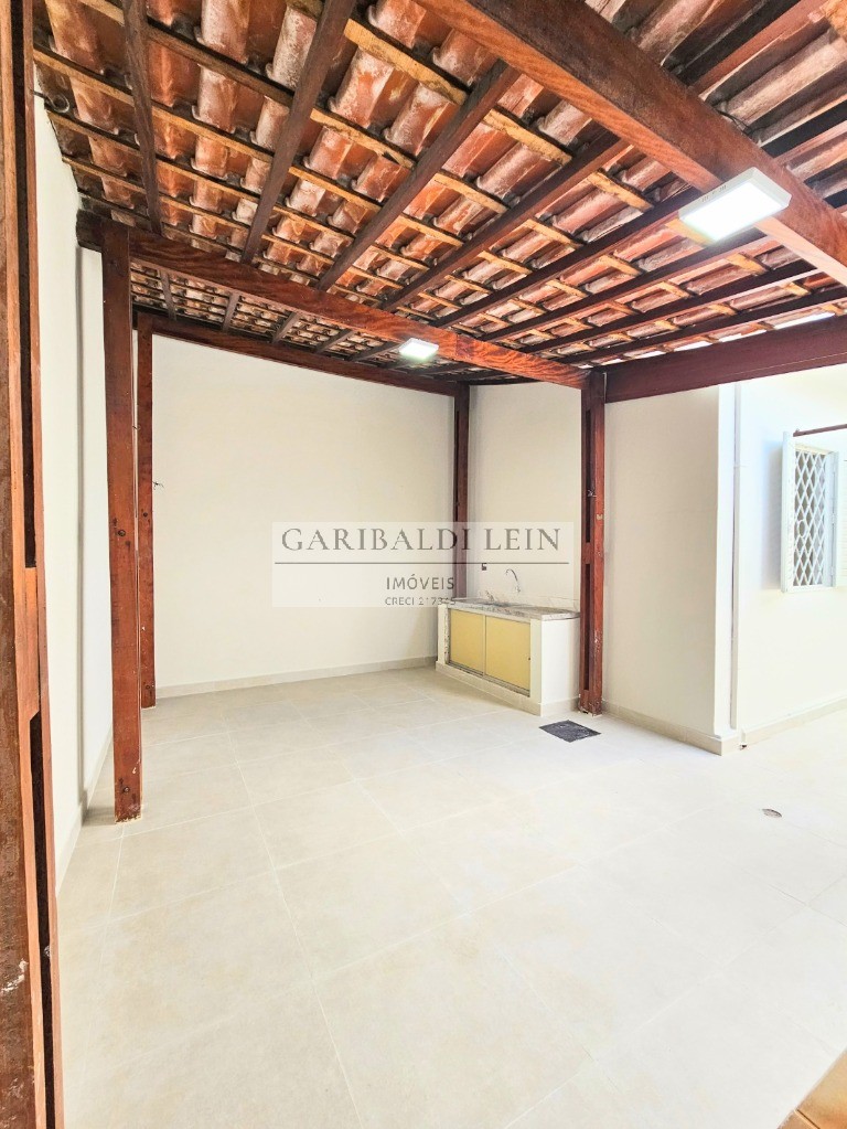 Casa à venda e aluguel com 3 quartos, 261m² - Foto 42