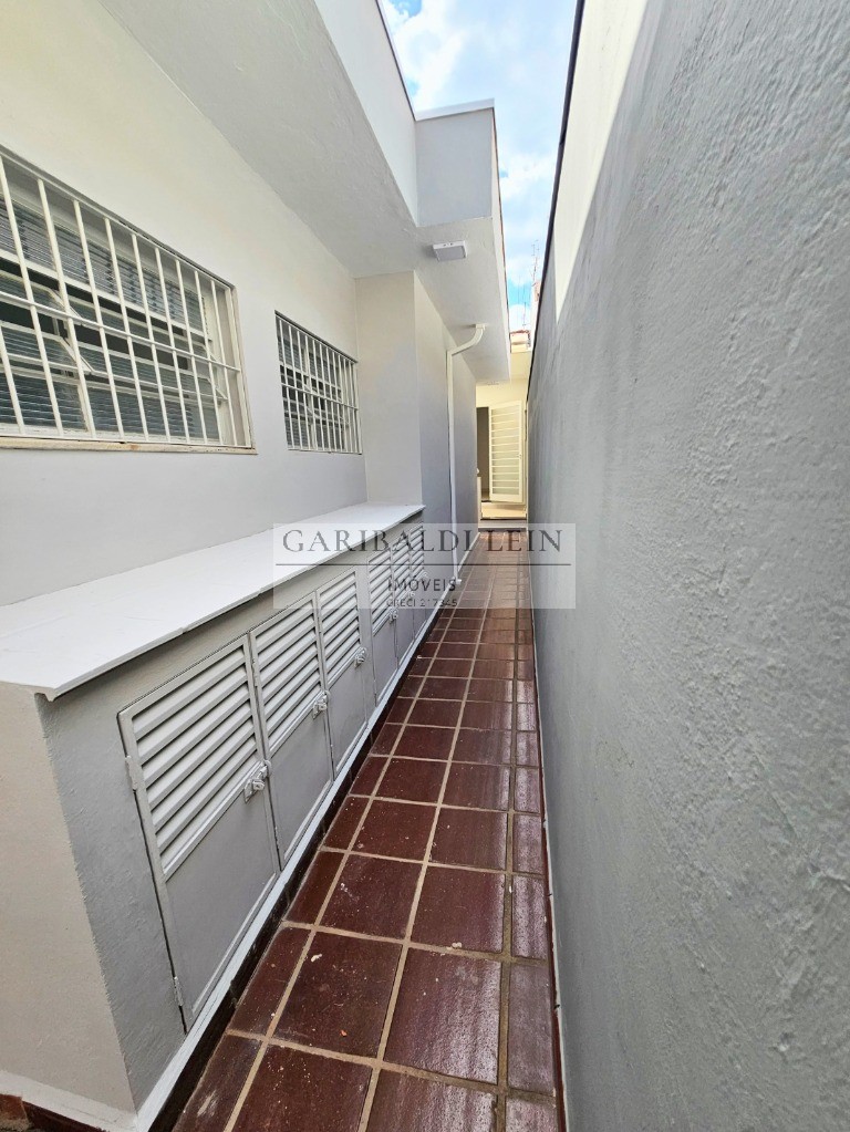 Casa à venda e aluguel com 3 quartos, 261m² - Foto 45