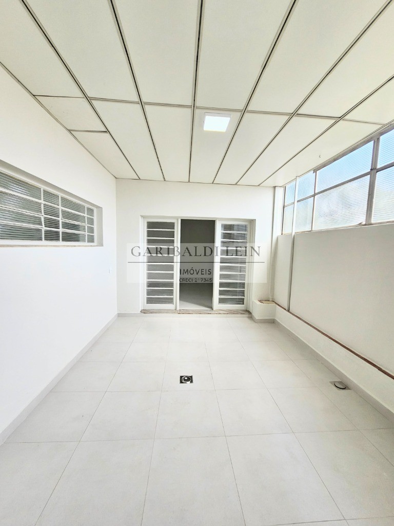 Casa à venda e aluguel com 3 quartos, 261m² - Foto 28