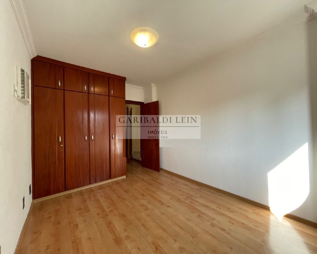 Apartamento à venda com 3 quartos, 215m² - Foto 10