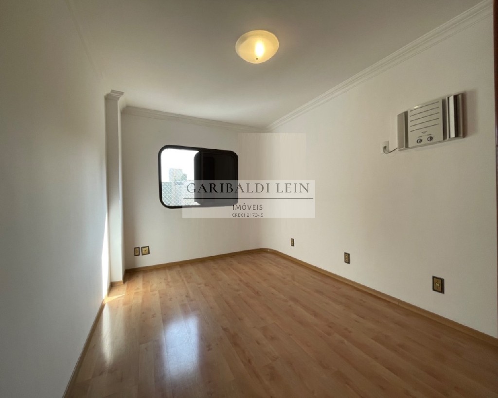 Apartamento à venda com 3 quartos, 215m² - Foto 15