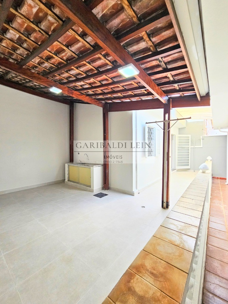 Casa à venda e aluguel com 3 quartos, 261m² - Foto 43