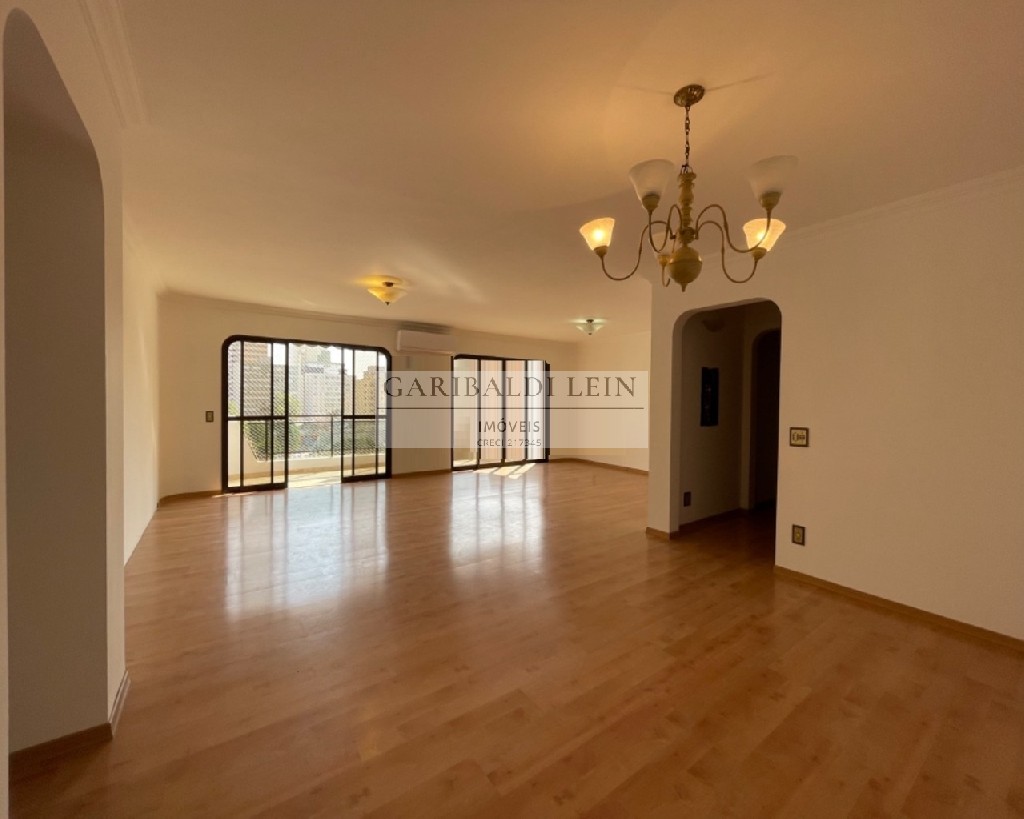 Apartamento à venda com 3 quartos, 215m² - Foto 3