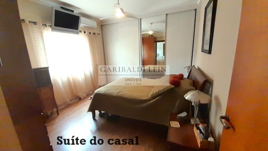 Casa à venda com 4 quartos, 325m² - Foto 15