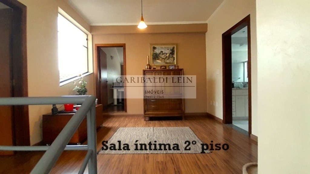 Casa à venda com 4 quartos, 325m² - Foto 12