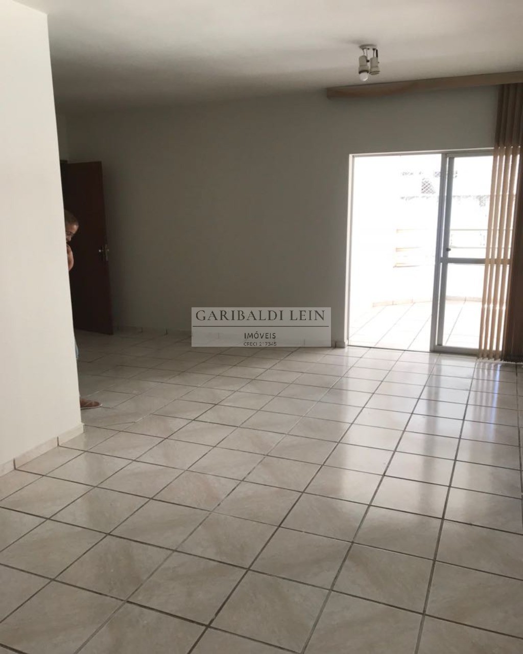 Apartamento à venda e aluguel com 3 quartos, 103m² - Foto 2