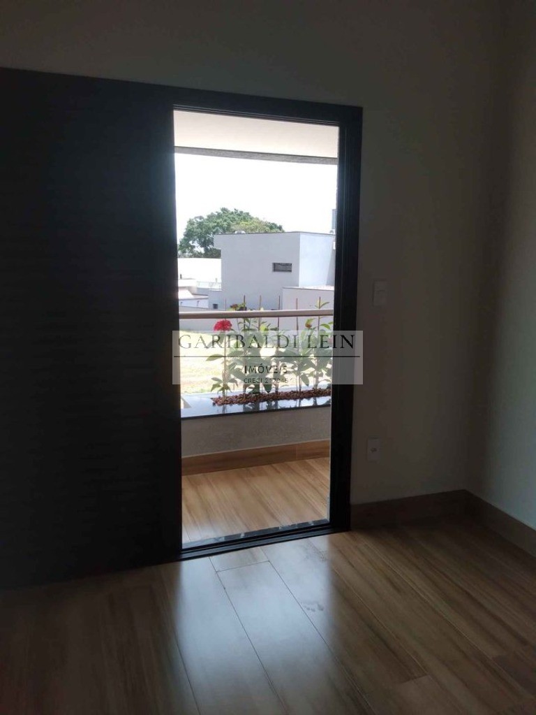 Casa à venda com 4 quartos, 260m² - Foto 12