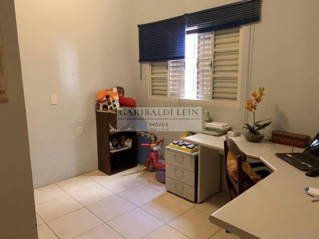 Casa à venda com 3 quartos, 131m² - Foto 11