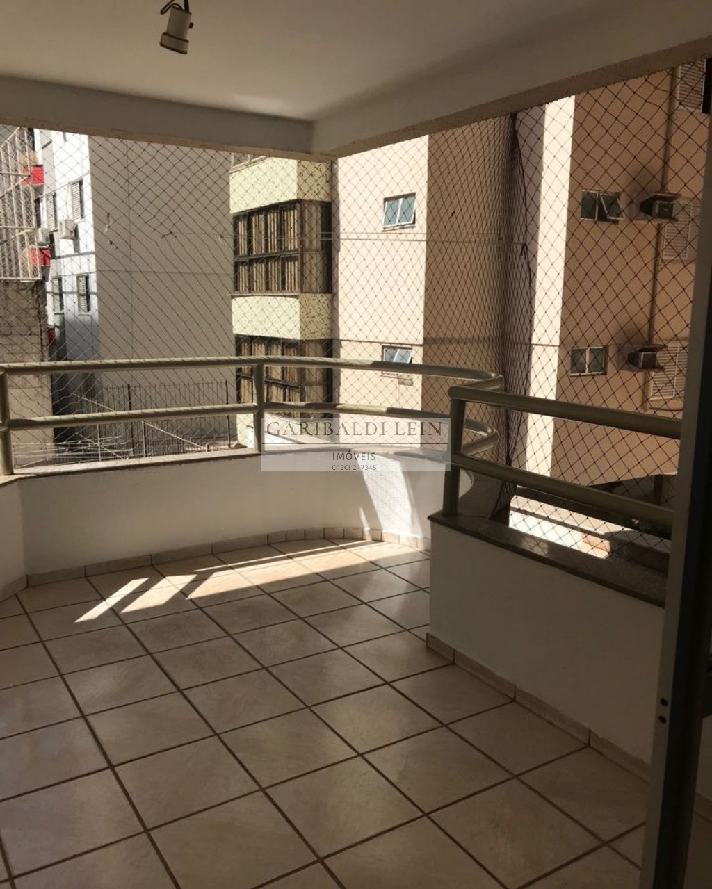 Apartamento à venda e aluguel com 3 quartos, 103m² - Foto 1