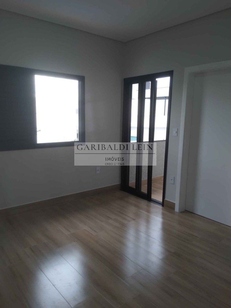 Casa à venda com 4 quartos, 260m² - Foto 5