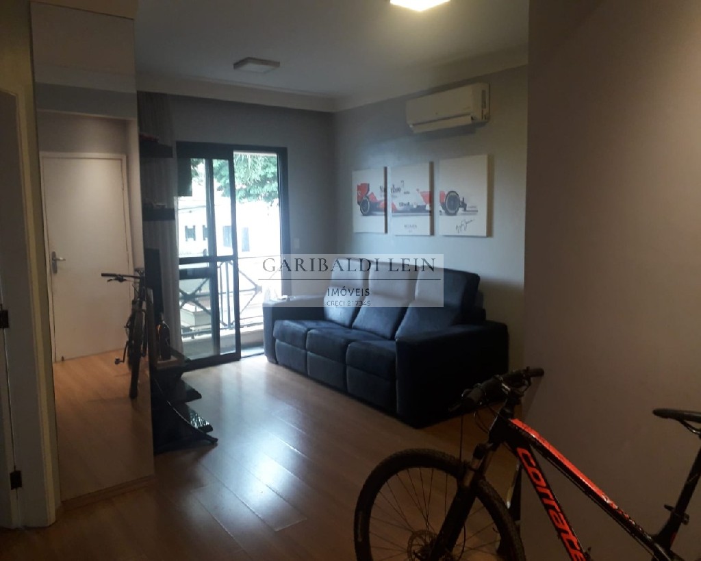 Apartamento à venda com 1 quarto, 50m² - Foto 2